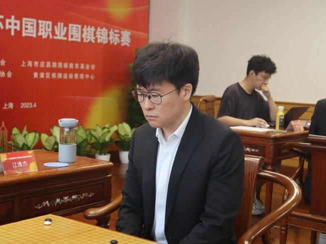 蜜桃成人免费视频